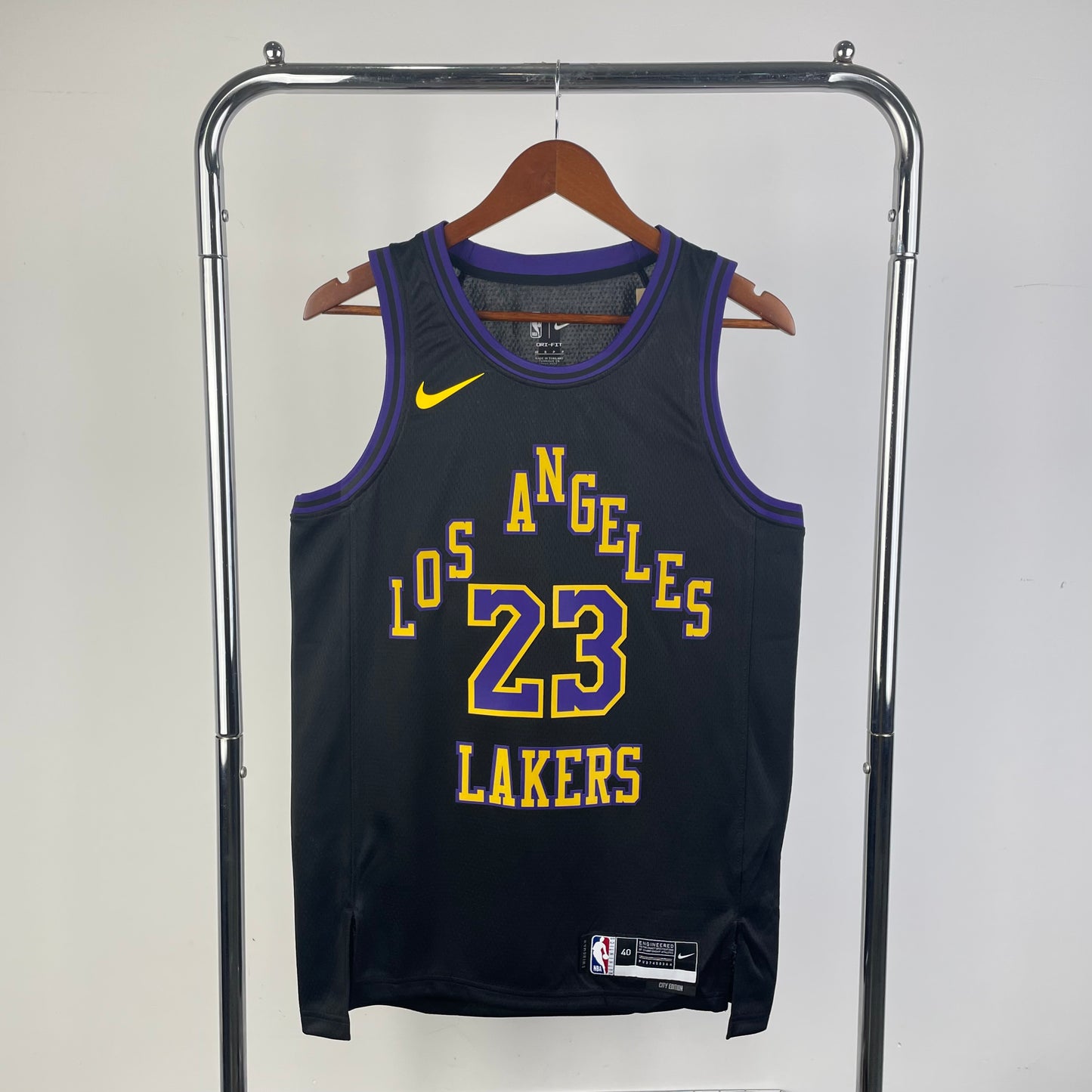 Los Angeles Lakers LeBron James City Edition jersey #23